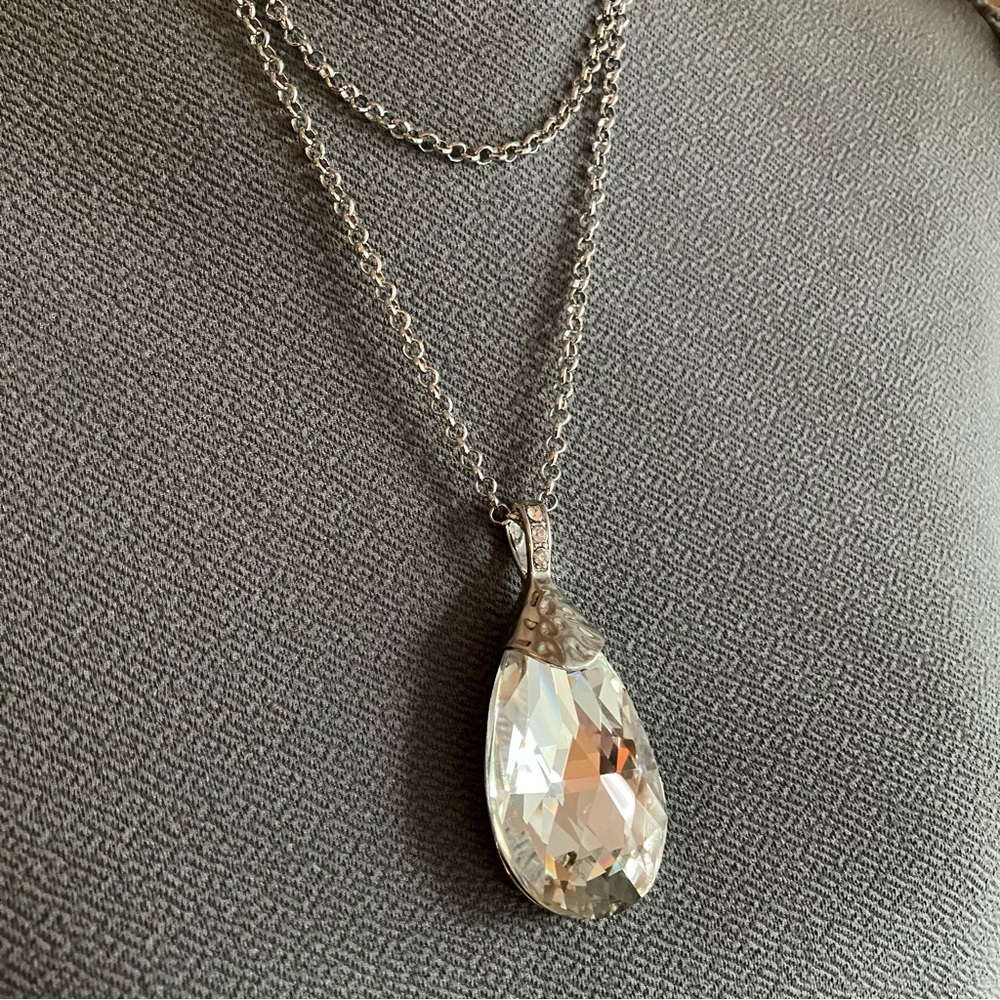Faceted crystal pendant necklace 💎 2/$10